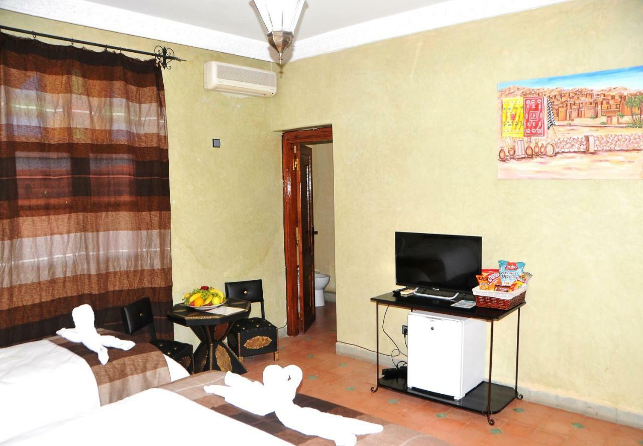 Riad Mhidou Ouled Jelal Exterior foto